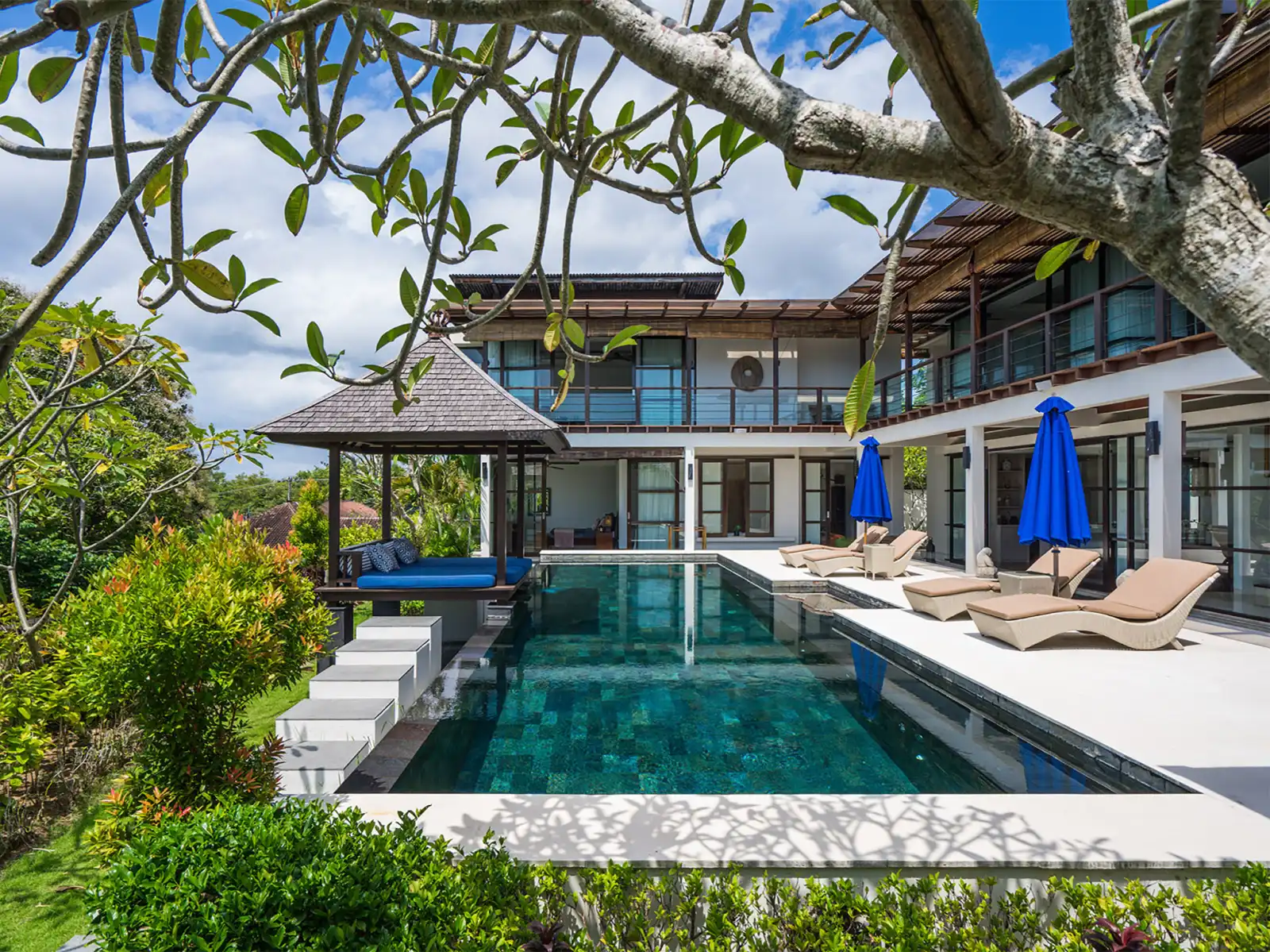 Rekomendasi Villa Tepi Pantai di Jimbaran untuk Liburan Tak Terlupakan!