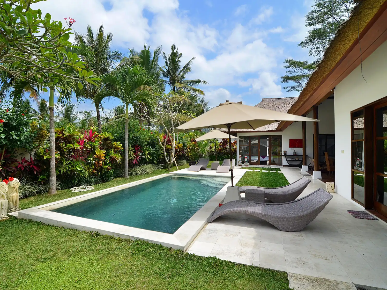 Villa Candi Kecil Tiga