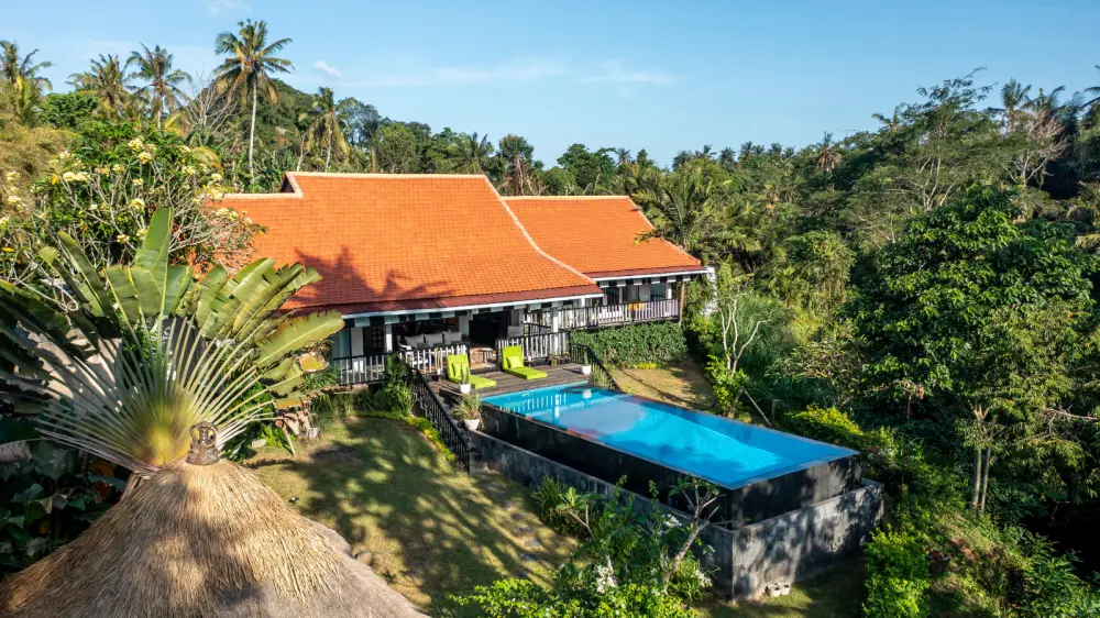 Villa Lepak by the River