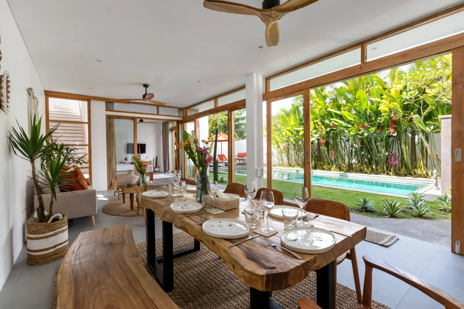 Villa Manusa | Sewa Villa Mewah di Bali | Sewa Villa Mewah di Pererenan | Bali Premium Villa